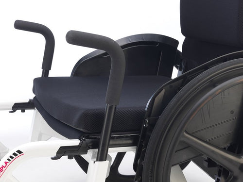 Ampla-Manual Heavy Duty-The Rea Azalea is the first choice for tilt in space wheelchairs, designed to manage all aspects of postural support and comfort.-Glide Products - Image 3