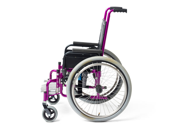 NipperGlide-Paediatric Manual-The NiftyGlide is a great manual wheelchair for young children. It’s available in a seat width of either 34cm or 37cm. It has a clever folding frame for transport or storage, and the aluminium footplate leg rests can be swung out of the way or detached altogether. -Glide Products